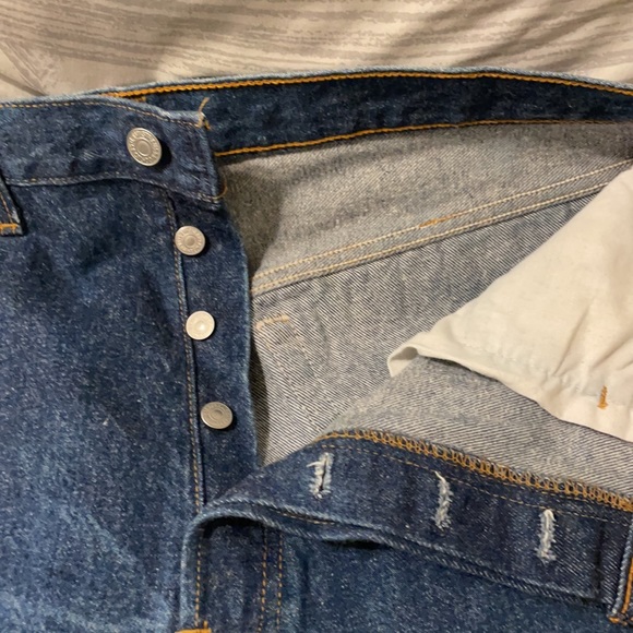 Vintage Levi’s shorts - Picture 2 of 7